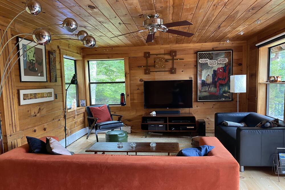 Photo of Livingroom in Boothbay Harbor
