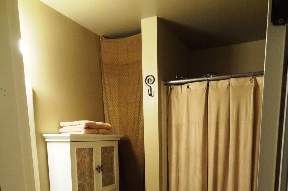 Photo of Bathroom in Pemaquid Beach
