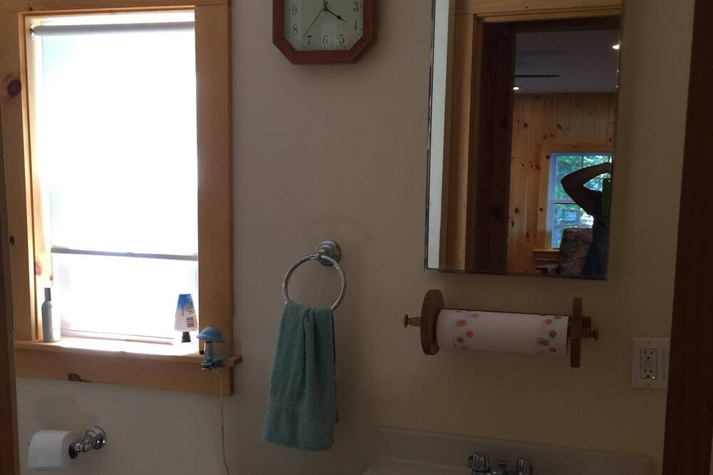 Photo of Bathroom in Hanover