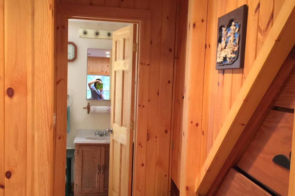 Photo of Bathroom in Hanover
