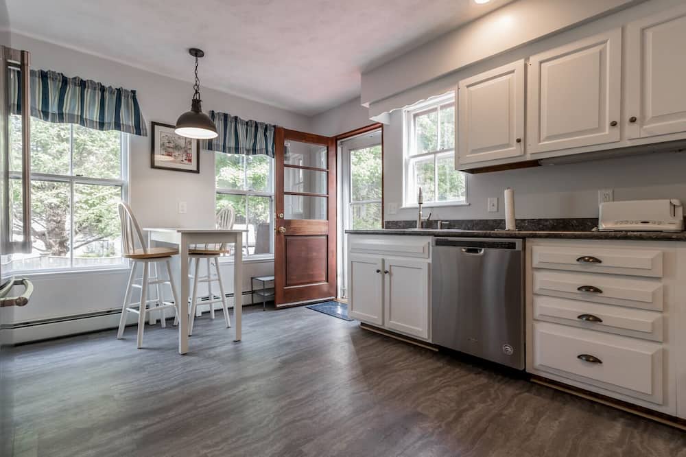 Photo of Kitchen in Loveitts Field