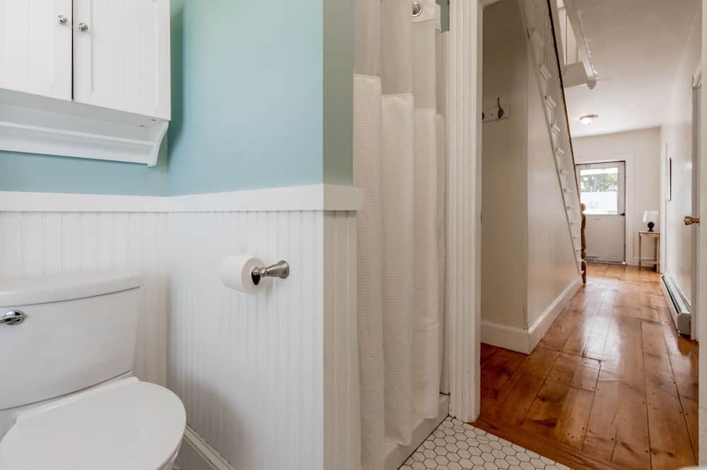 Photo of Bathroom in Loveitts Field