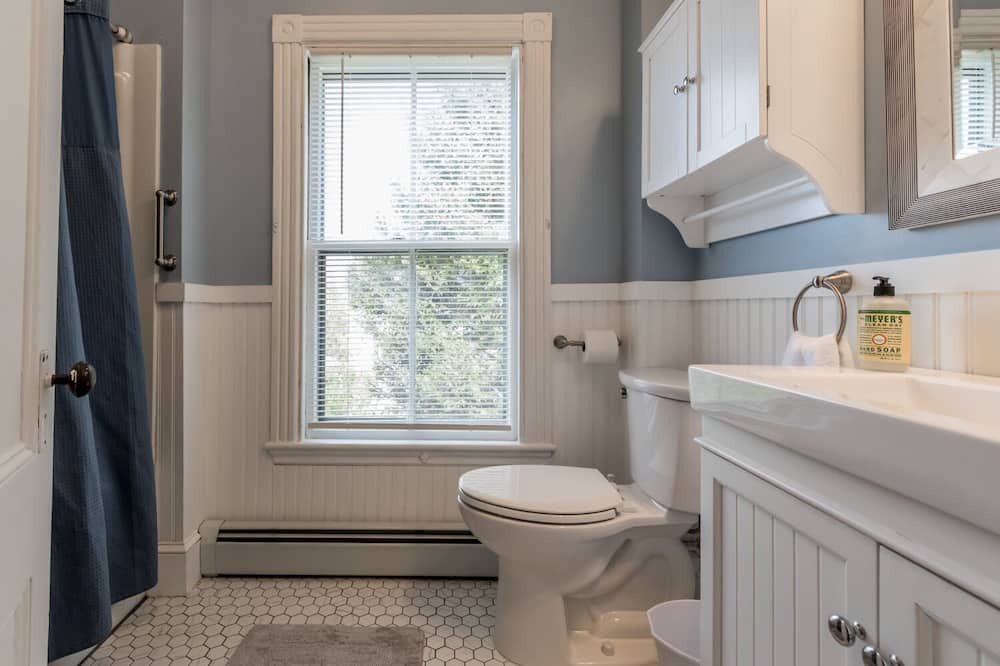 Photo of Bathroom in Loveitts Field