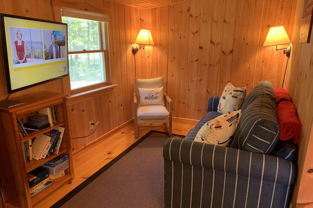 Photo of Livingroom in Ocean Point
