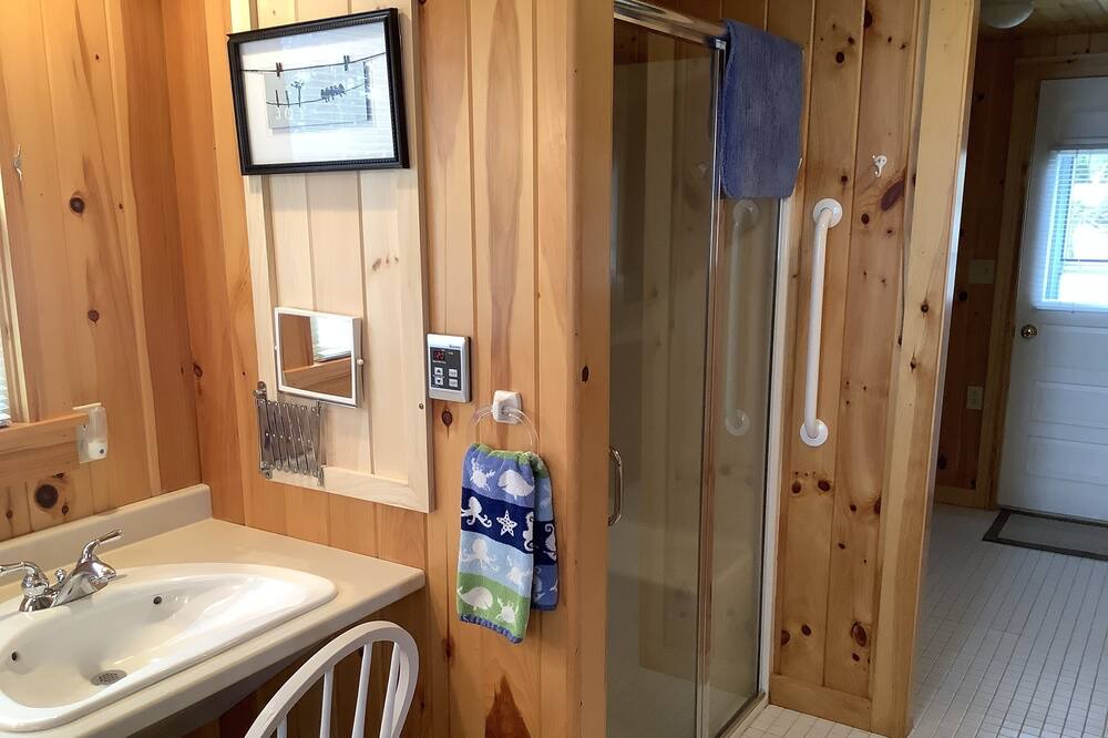 Photo of Bathroom in Ocean Point