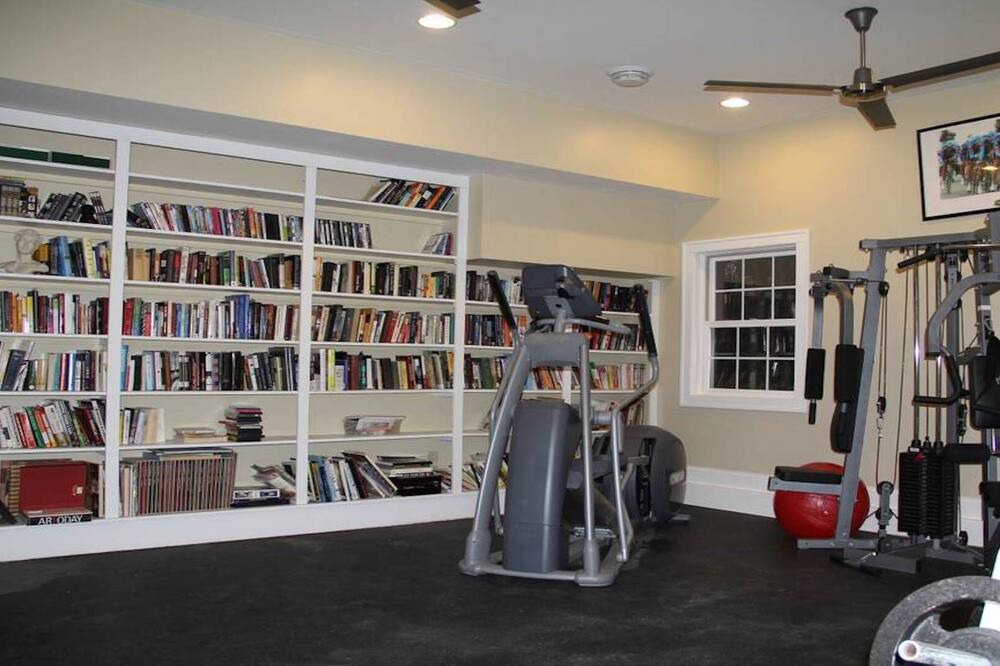 Photo of Bedroom in Town of Reading