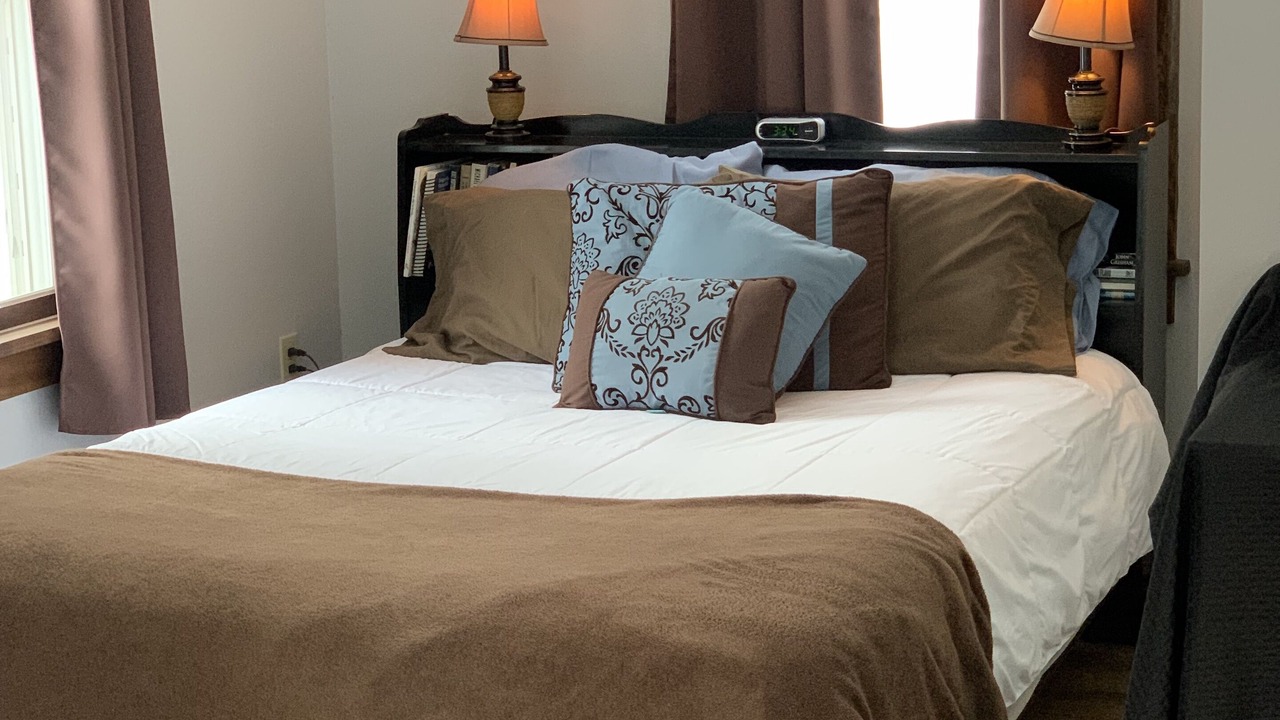 Photo of Bedroom in Austinburg