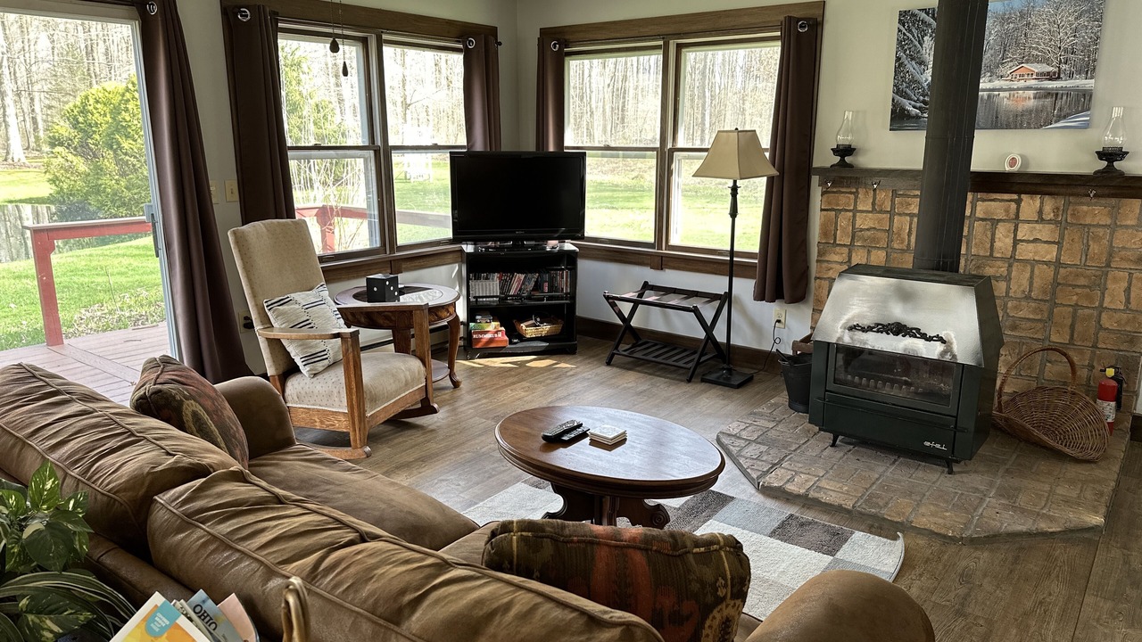 Photo of Livingroom in Austinburg