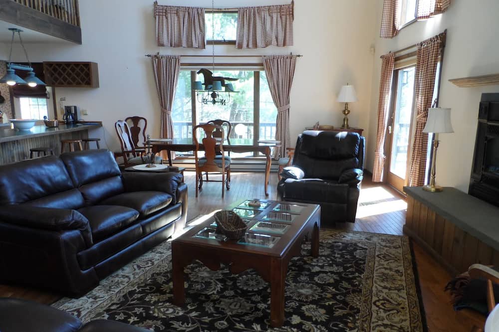 Photo of Livingroom in Hadley