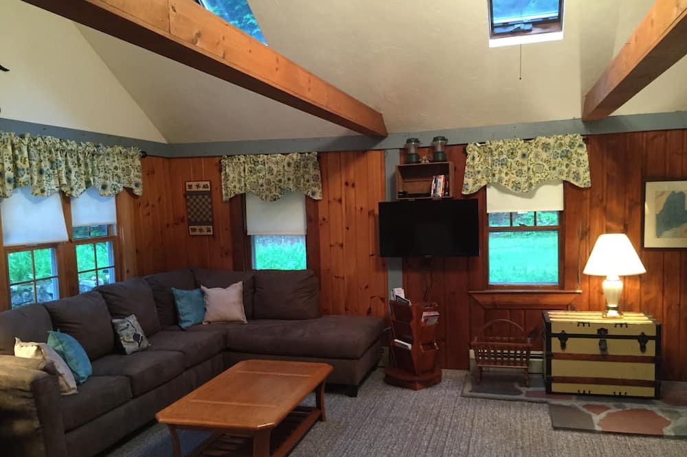 Photo of Livingroom in South Casco
