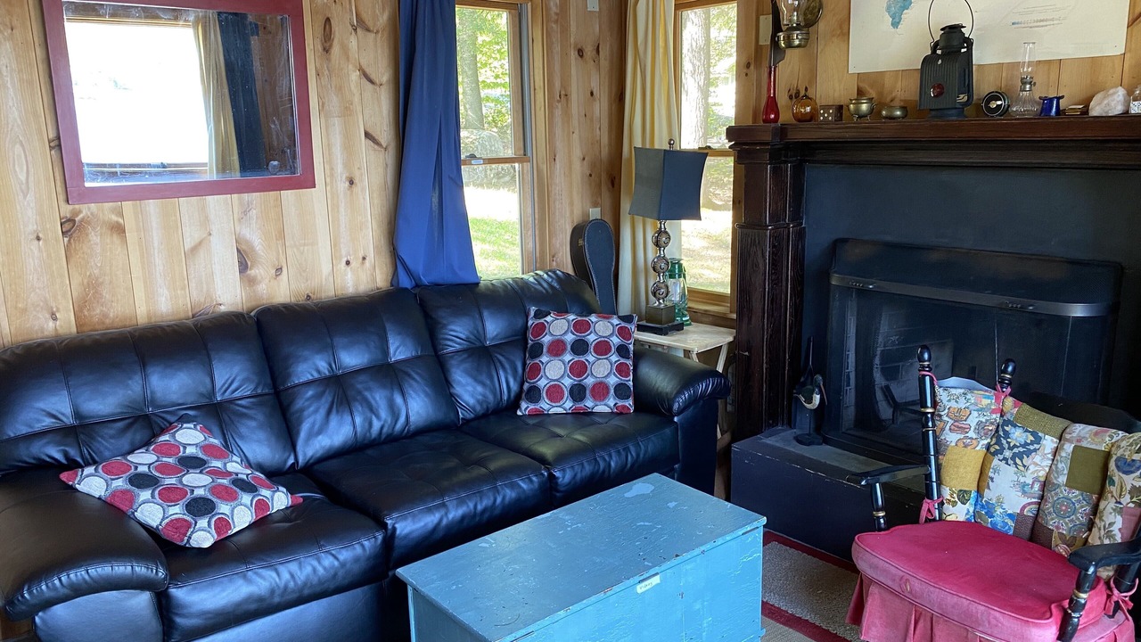 Photo of Livingroom in Bryant Pond
