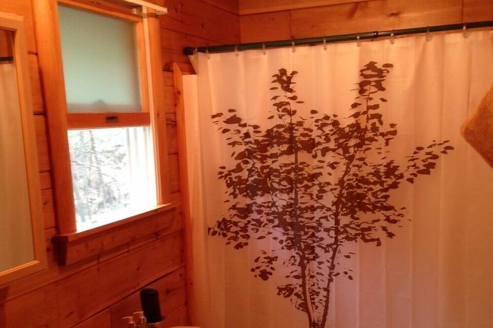 Photo of Bathroom in Beaver Cove