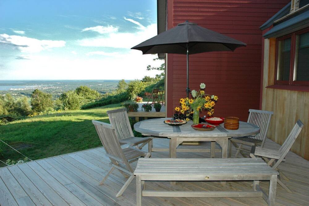 Photo of Outdoor in Rockland