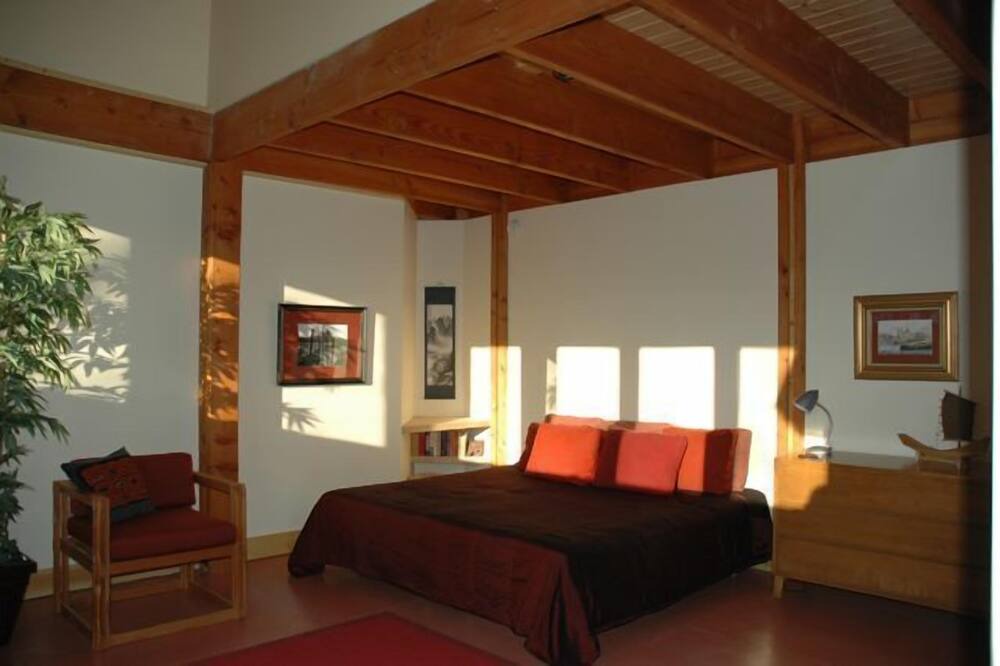 Photo of Bedroom in Rockland