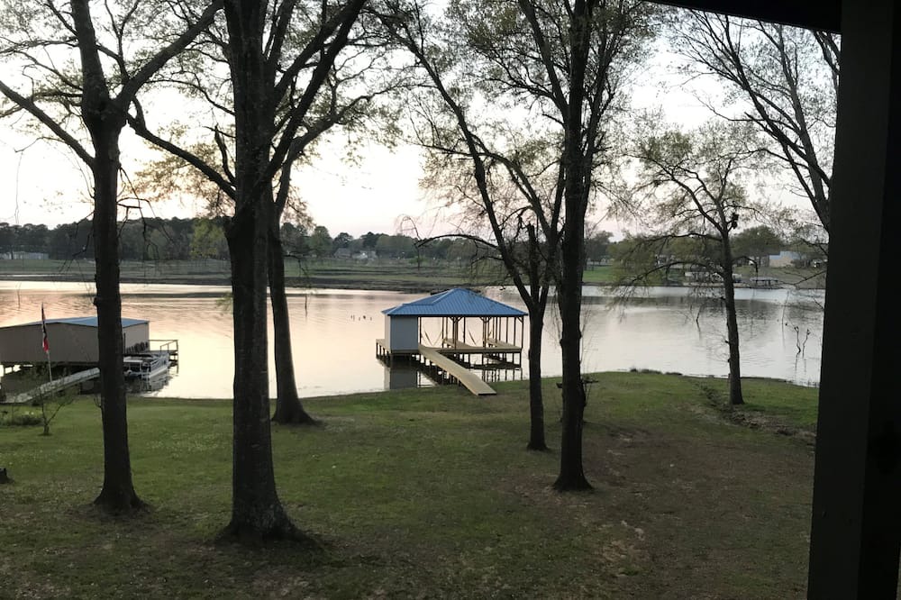 Photo of Outdoor in Flint