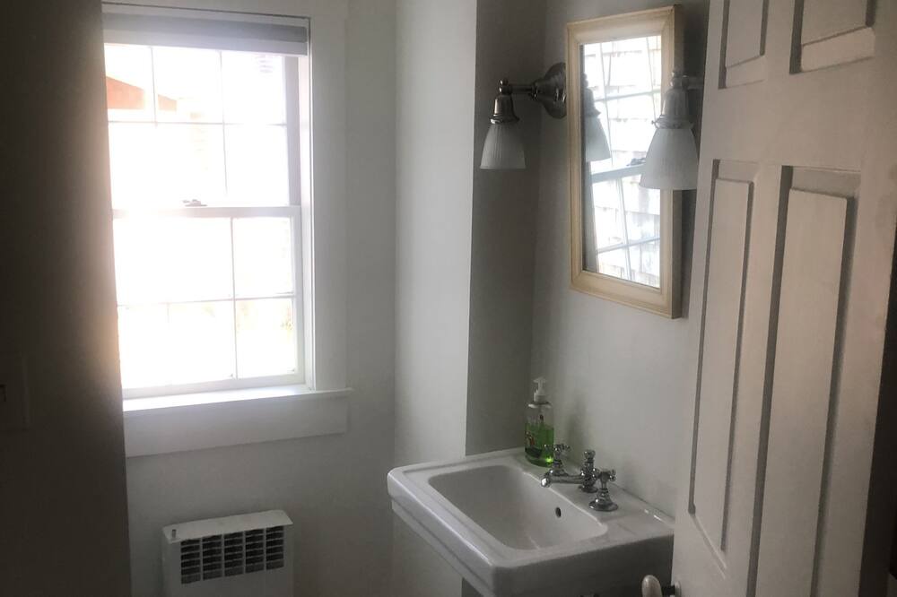 Photo of Bathroom in Center Lovell