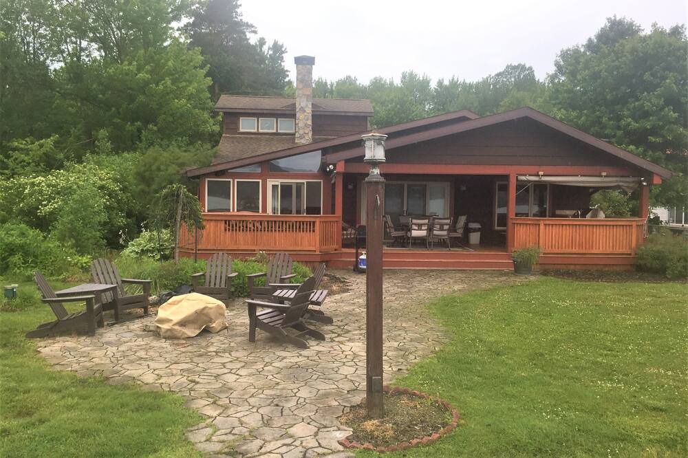 Photo of Outdoor in Stow