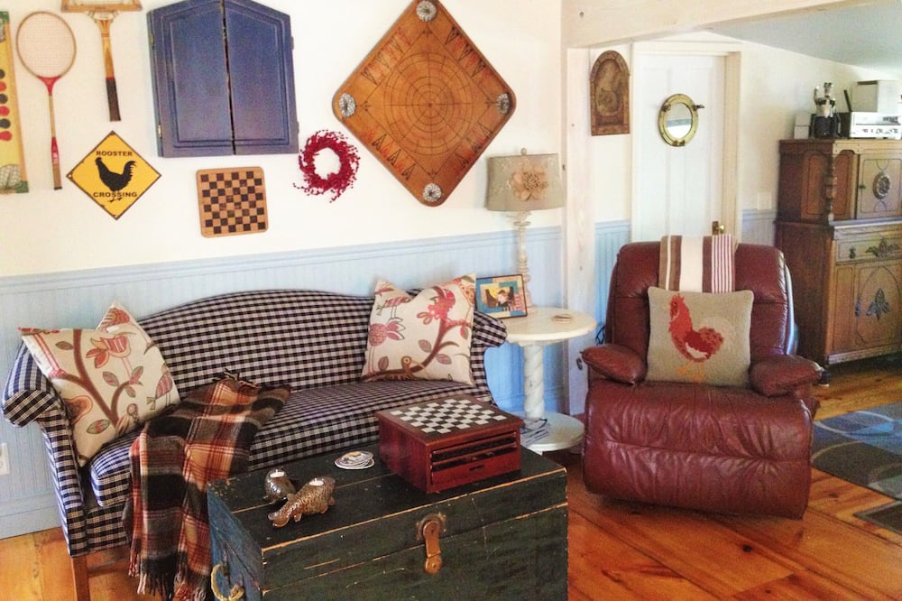Photo of Livingroom in Scottsville