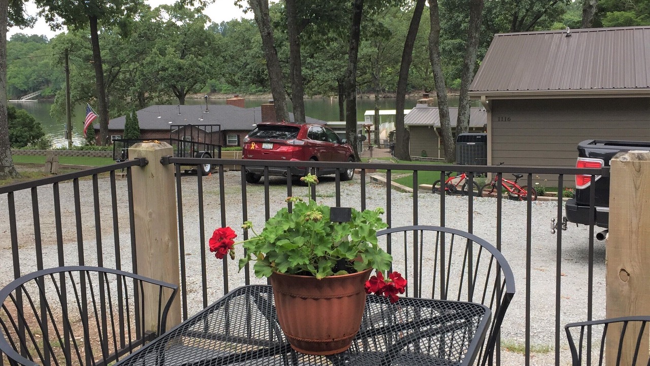 Photo of Outdoor in Grove