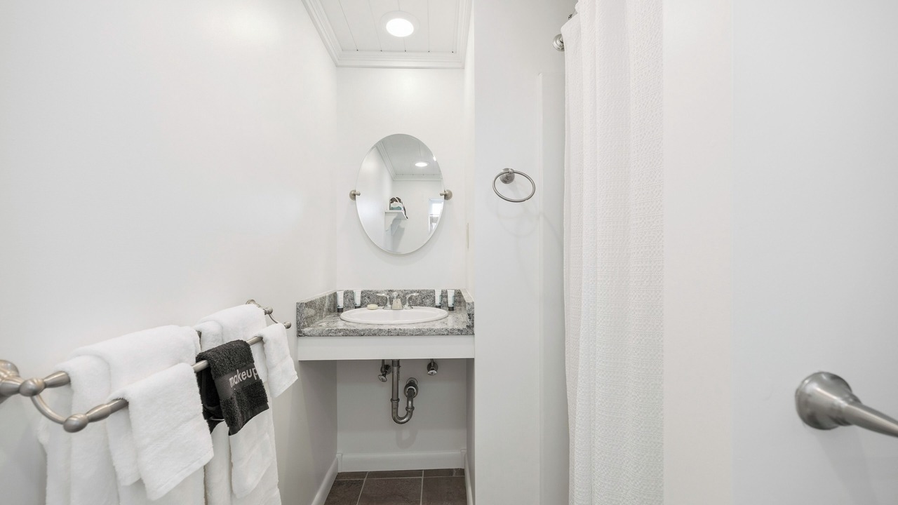 Photo of Bathroom in Higgins Beach