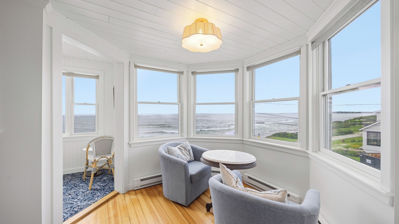 Photo of Bedroom in Higgins Beach