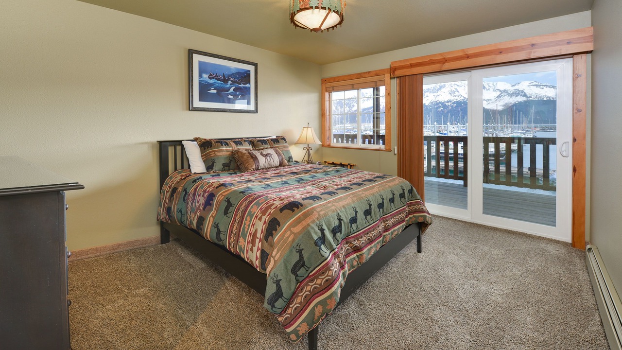 Photo of Bedroom in Seward
