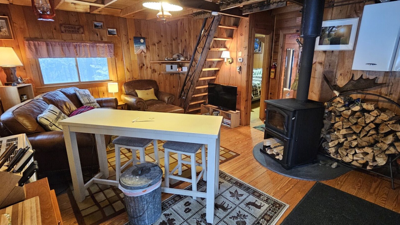 Photo of Livingroom in Greenville Junction