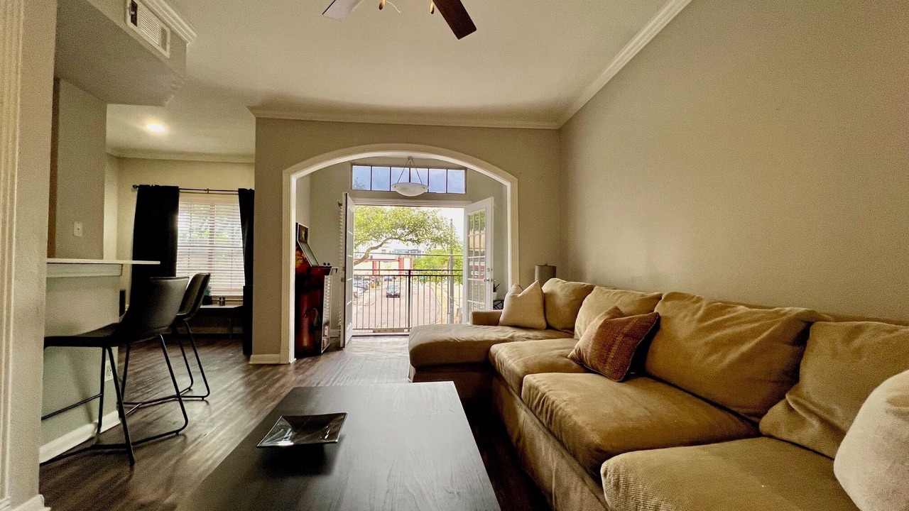 Photo of Livingroom in Uptown