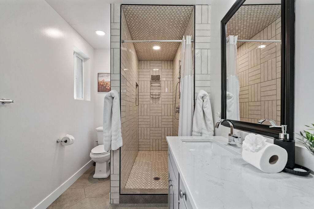 Photo of Bathroom in Olympus Cove