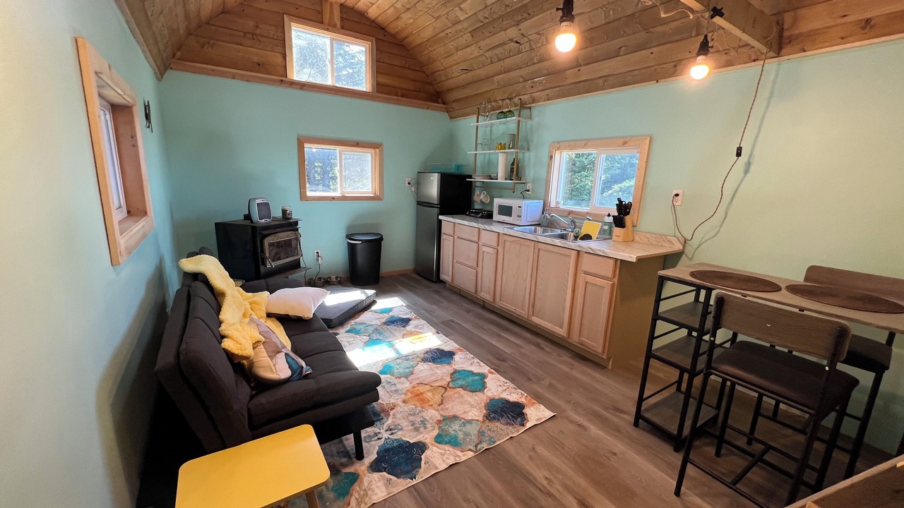 Photo of Livingroom in Diamond Ridge