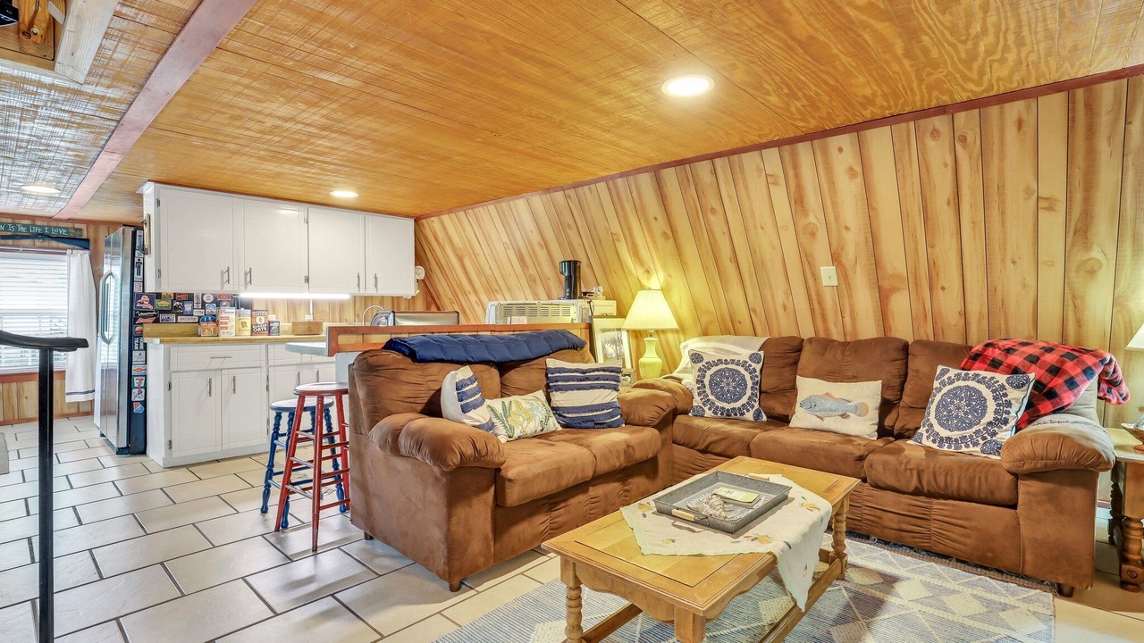 Photo of Livingroom in Nahunta