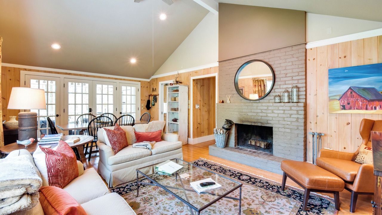 Photo of Livingroom in Mirror Lake