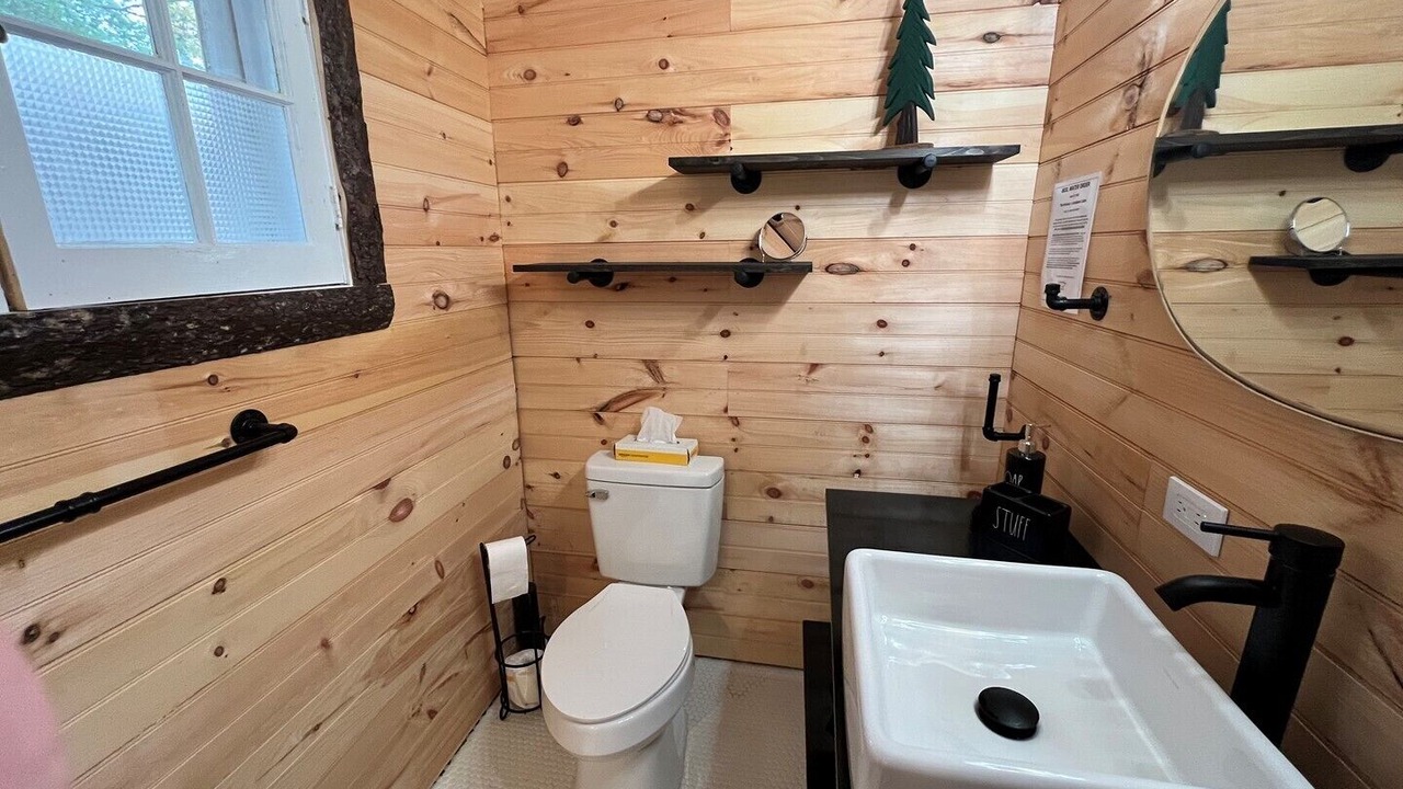 Photo of Bathroom in Inlet
