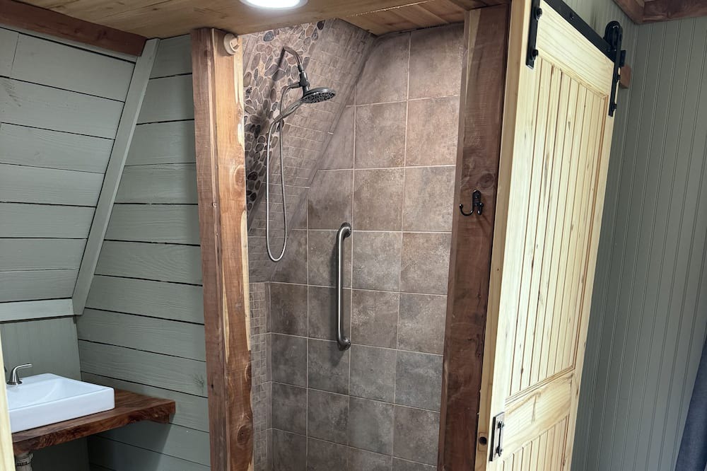 Photo of Bathroom in Lindale