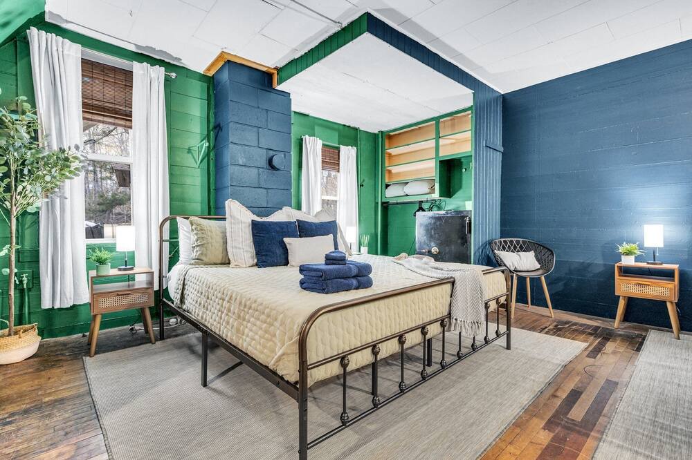 Photo of Bedroom in Somesville