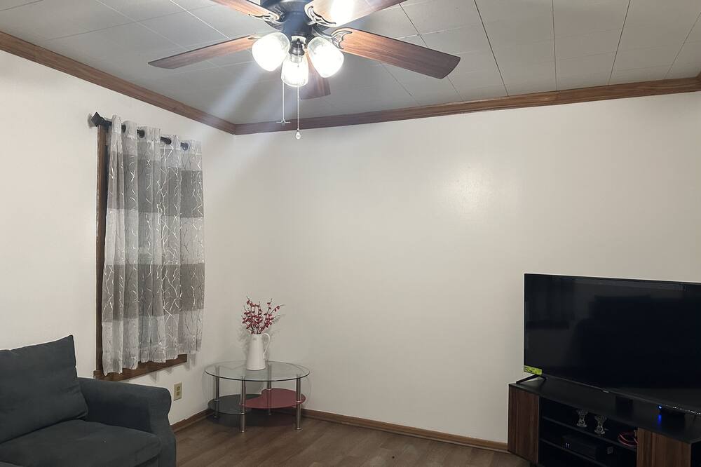 Photo of Livingroom in Binghamton