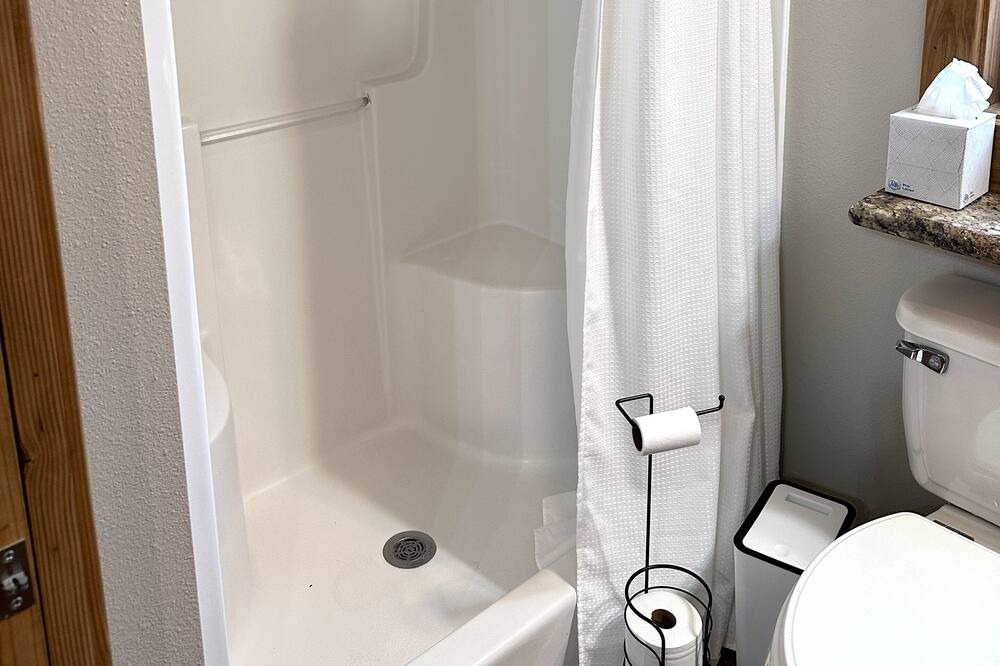 Photo of Bathroom in Lindale