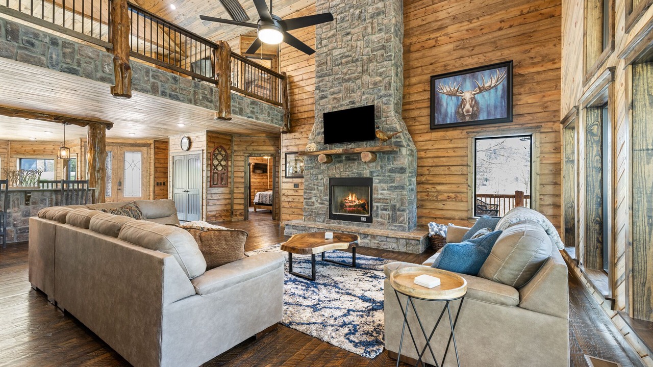 Photo of Livingroom in Broken Bow