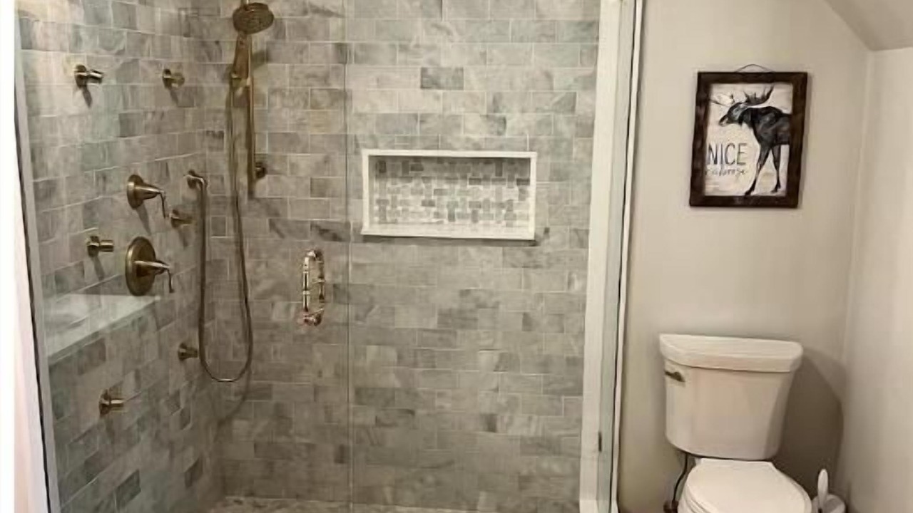 Photo of Bathroom in Stark