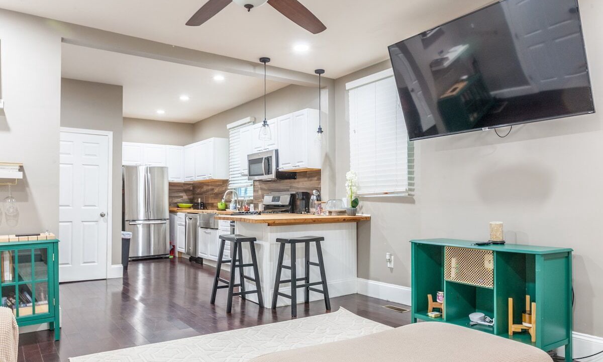 Photo of Kitchen in Front Park