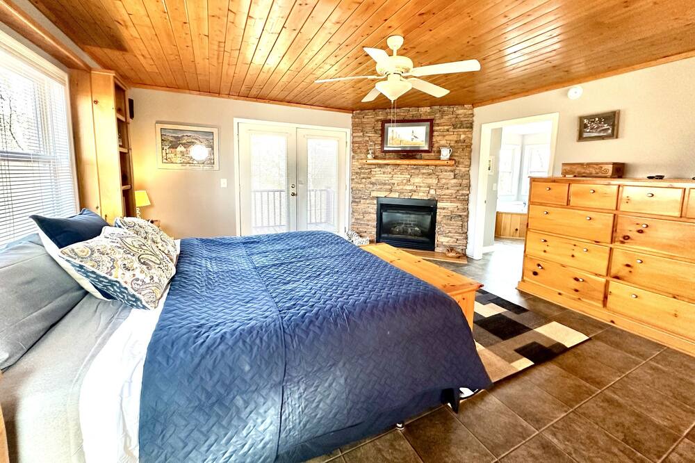 Photo of Bedroom in Andrews