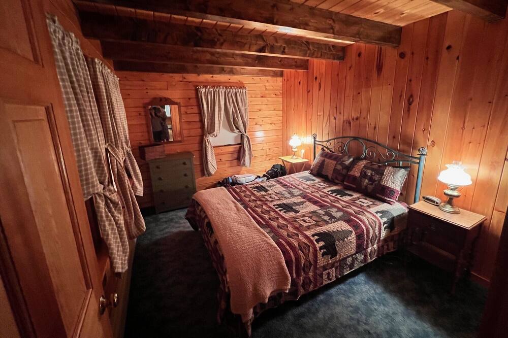 Photo of Bedroom in Beaver Cove