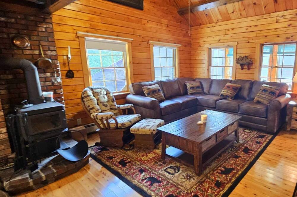Photo of Livingroom in Beaver Cove