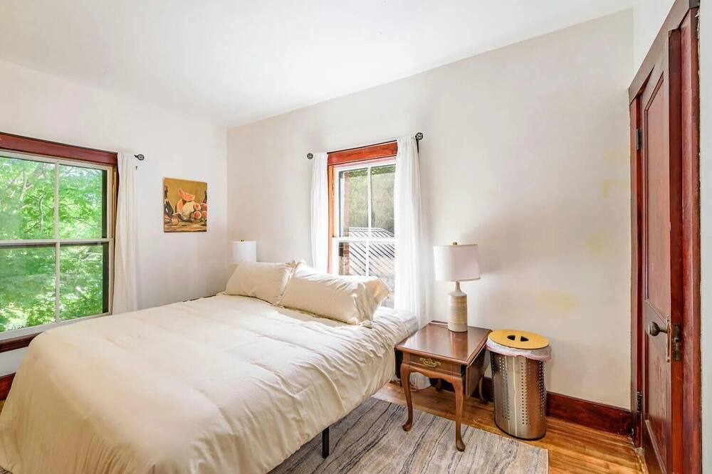 Photo of Bedroom in Friendship