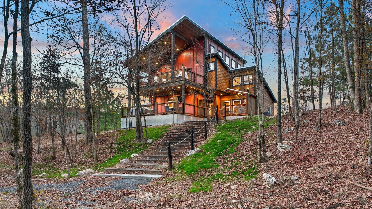 Photo of Outdoor in Golden