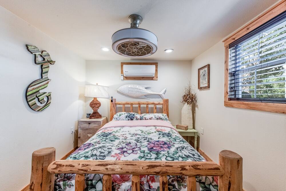 Photo of Bedroom in Aransas Pass