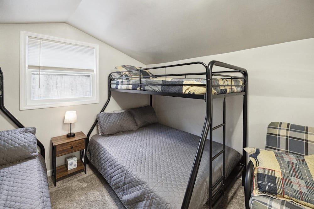 Photo of Bedroom in Tylersburg