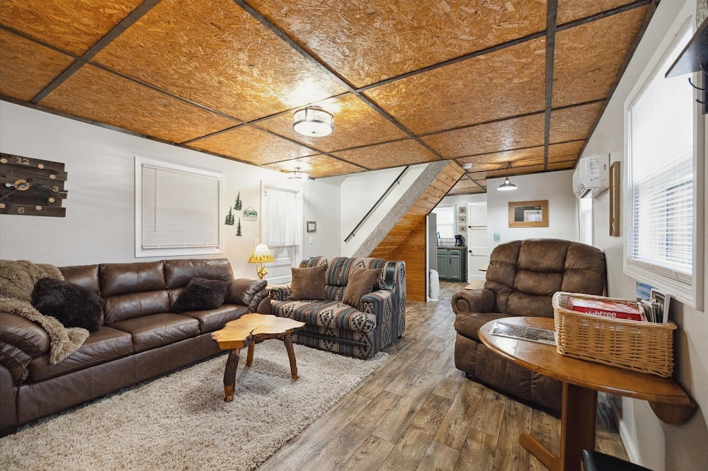 Photo of Livingroom in Tylersburg