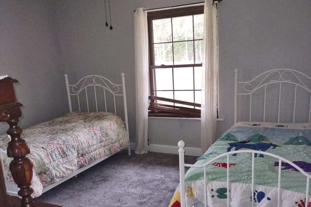 Photo of Bedroom in Linden