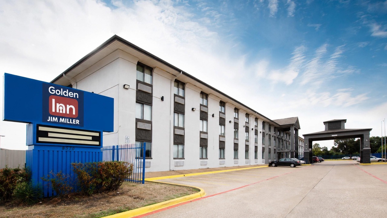 Photo of Outdoor in Buckner Terrace - Everglade Park